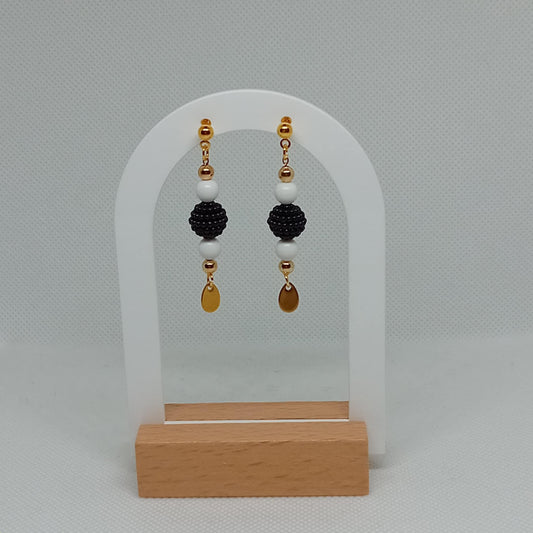 White and Black Faux Pearl Dangled Earrings